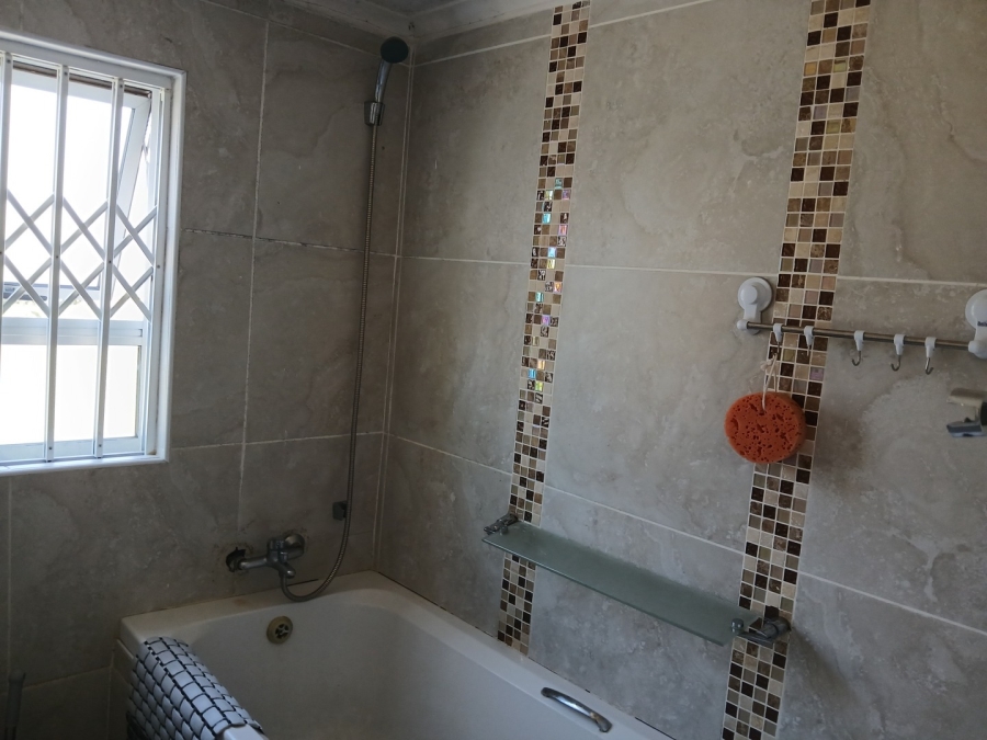 2 Bedroom Property for Sale in Mdantsane Eastern Cape